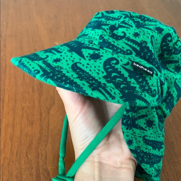 🍊5/$25 BedHead Green Hat with Dinosaur Pattern size 3-6m - Picture 3 of 8